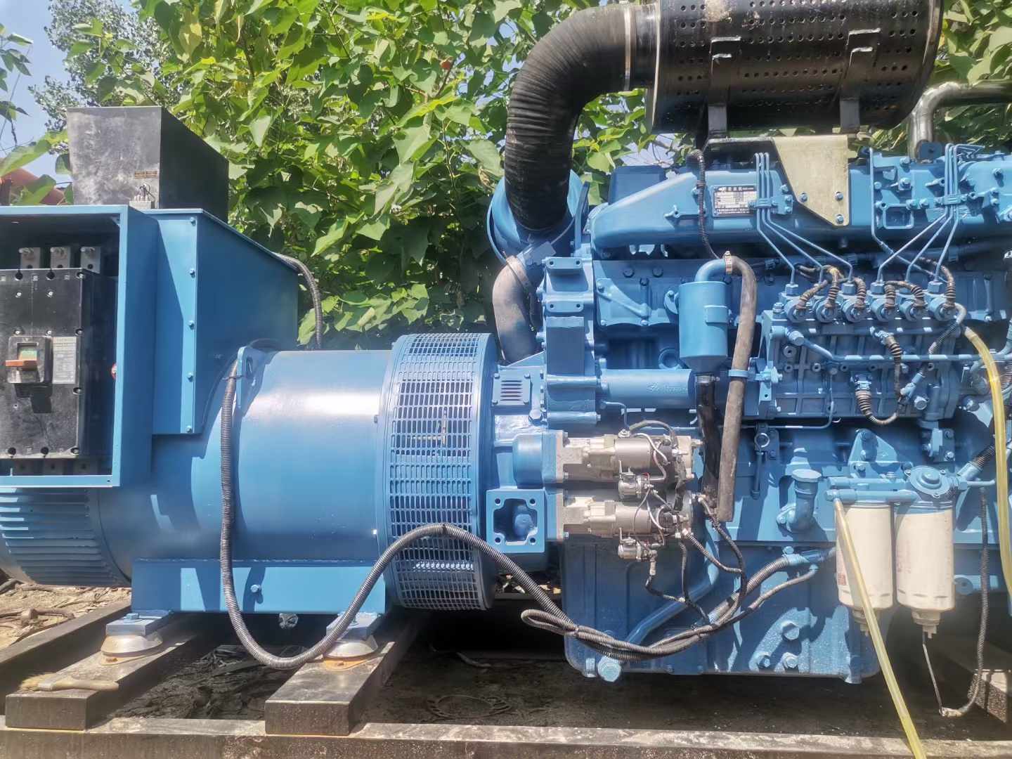 玉树详细说明降低 800kW 柴油发电机输出电流波动的方法